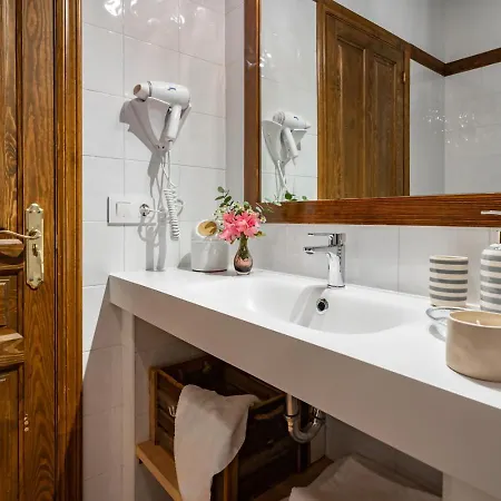 Entrenueces Appto2 * Camango